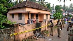 Kerala Election: कन्नूर में बीजेपी कार्यकर्ता के घर पर फेंका गया विस्फोटक, पुलिस ने शुरू की जांच
