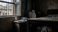 मेरठ: घर में चार महीने तक बेटी के शव के साथ रहा पिता, बदबू मिटाने के लिए छिड़कता था परफ्यूम, गिरफ्तार