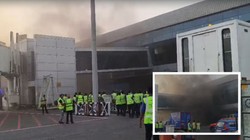 Mumbai Airport Fire: मुंबई के छत्रपति शिवाजी इंटरनेशनल एयरपोर्ट के टर्मिनल 1B के अंदर लगी आग