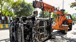 नोएडा से लेकर सूरत और कई औद्योगिक इलाकों में क्यों भड़क रहा है कर्मचारियों का गुस्सा?