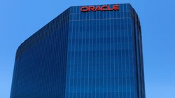 Oracle ने हजारों कर्मचारियों को नौकरी से निकाला, AI में अरबों का निवेश और शेयर में रिकॉर्ड गिरावट बनी वजह