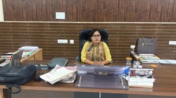 60 हजार की रिश्वत लेते पकड़ी गईं ST वर्ग की टॉपर SDM, कभी आम लोगों की जिंदगी बदलने का किया था वादा