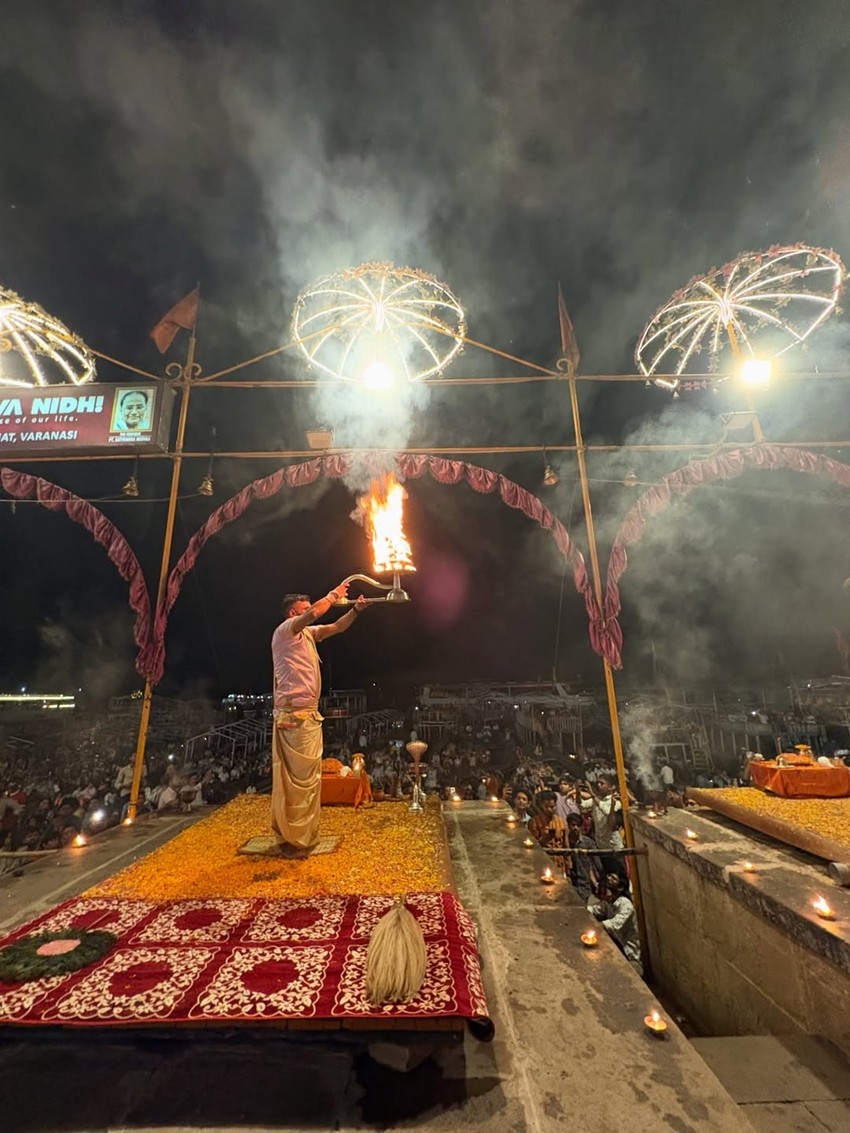 Rinku Singh Seeks Blessings in Varanasi