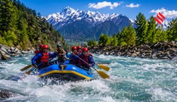 ऋषिकेश से हो गए हैं बोर तो इन 7 जगहों पर चले जाएं रिवर राफ्टिंग करने, शानदार होता है नजारा