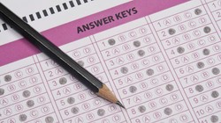 SSC CHSL Tier 2 Answer Key: सीएचएसएल टियर 2 की आंसर की पर 23 अप्रैल तक दर्ज कराएं आपत्ति, जानें प्रोसेस और शुल्क
