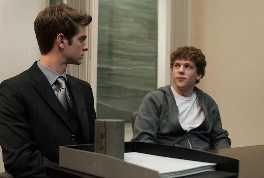 THE SOCIAL NETWORK (2010)