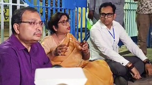TMC protest Kolkata, Shashi Panja dharna, Kunal Ghosh protest, Netaji Indoor Stadium protest, TMC leaders sit on dharna, Kolkata strong room protest, TMC leaders protest strong room
