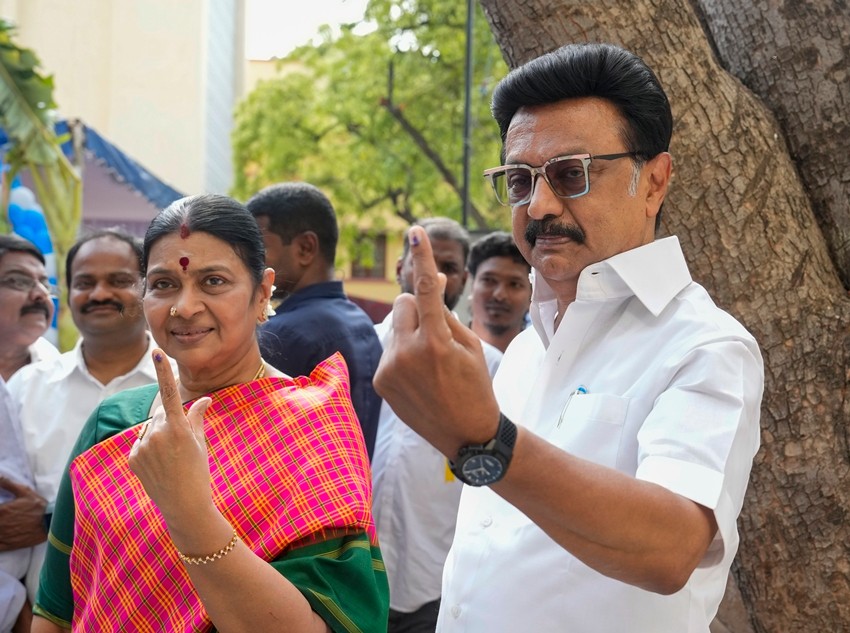 Candidates in Fray as Tamil Nadu Heads to Polls Today