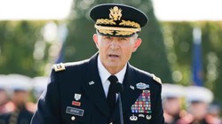 ईरान जंग के बीच अमेरिकी रक्षा मंत्री ने मांगा सेना प्रमुख रैंडी जॉर्ज का इस्तीफा