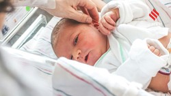 जन्म के साथ ही मिलती हैं ये खास क्षमताएं, नवजात बच्चों के ये कमाल के फैक्ट्स जानकर यकीन करना होगा मुश्किल