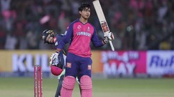 वैभव ने लिया बदला, डक पर आउट करने वाले बॉलर की 4 गेंदों पर लगाए 4 छक्के; कमिंस का भी सिक्स से किया स्वागत