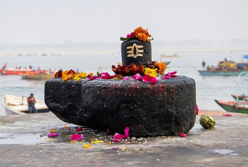 Where Lord Shiva Manifested in Divine Light