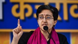 ‘बहुत बुरा हश्र होगा’, राघव चड्ढा समेत 7 सासंदों के बीजेपी में विलय पर भड़कीं आतिशी