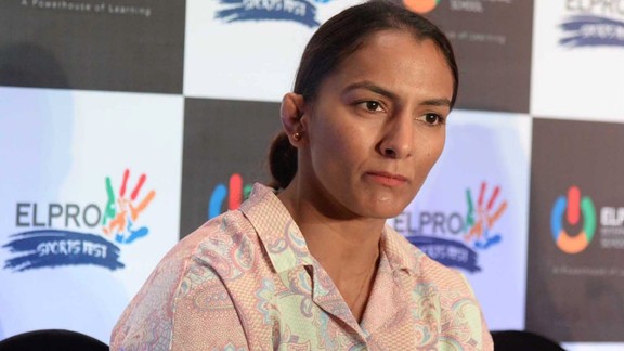 Geeta Phogat, Indian Wrestling, Wrestling back on track, WFI controversy