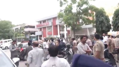 पंजाब में भाजपा कार्यालय के बाहर ब्लास्ट, पुलिस और FSL टीम मौके पर