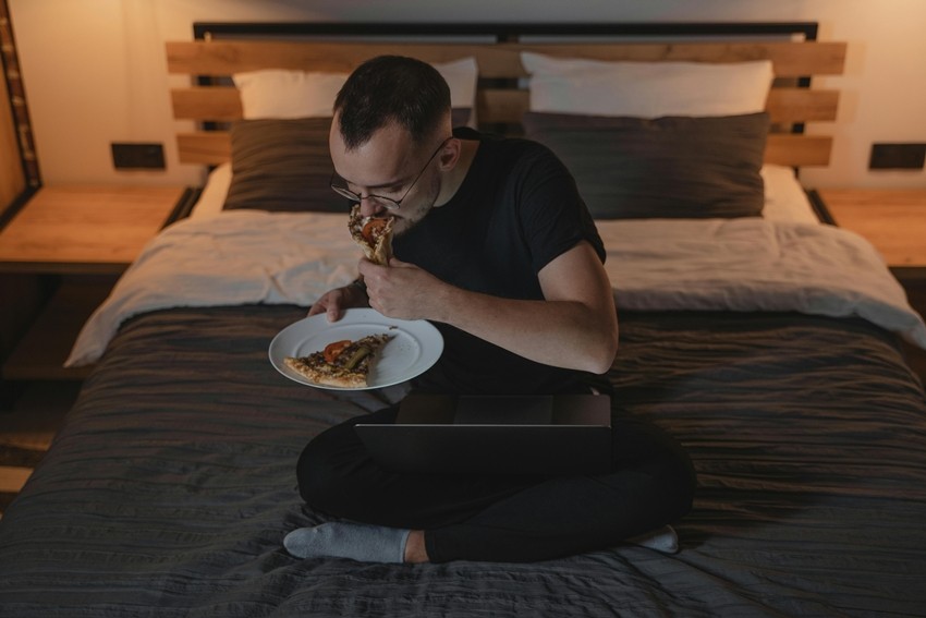 foods that ruin sleep
