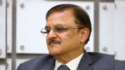 अरविंद केजरीवाल रिक्यूजल केस: सुप्रीम कोर्ट के पूर्व जस्टिस अभय ओका से जानिए क्या कहता है कानून