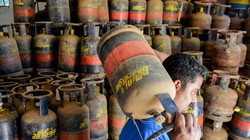 कमर्शियल LPG की कीमतों में लगी आग, 195.5 रुपये की भारी बढ़ोतरी