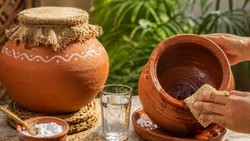 मटके का पानी कितने दिन में बदलना चाहिए? जानें मटके को साफ करने के तरीके