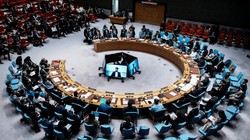 होर्मुज खोलने को लेकर अमेरिका को लगा बड़ा झटका, UNSC में रूस-चीन ने कर दिया वीटो