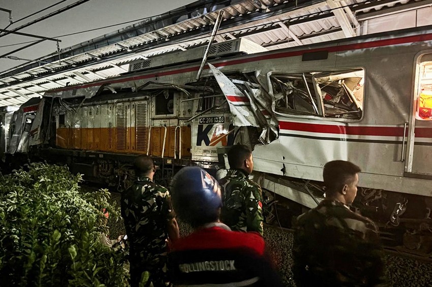 Bekasi train crash hospital list and injured passengers update