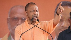 ‘मौलाना और गुंडे-माफिया लगाएंगे सड़क पर झाड़ू’, बंगाल में सीएम योगी बोले- डरने की जरूरत नहीं