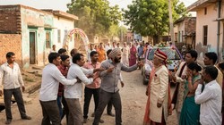 MP News: ग्वालियर में गांव वालों ने दूल्हे के परिवार को पीटा, शराब के लिए पैसे नहीं मिलने से थे नाराज, FIR दर्ज