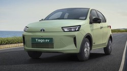 2026 Tata Tiago EV Launched: नई टाटा टियागो ईवी लॉन्च, शुरुआती कीमत कीमत 6.99 लाख रुपये, सिंगल चार्ज पर मिलेगी 226 km की रेंज