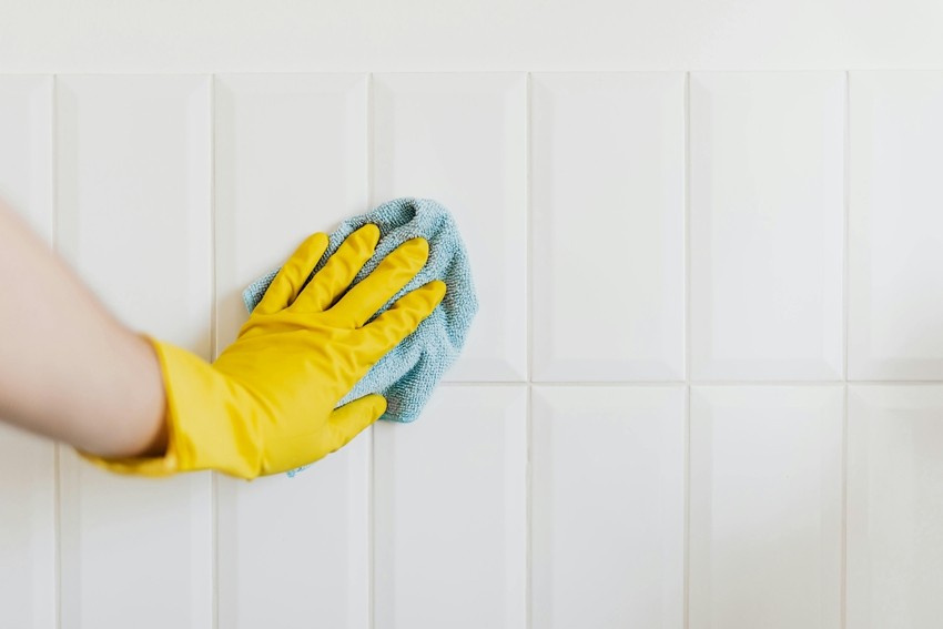 Bathroom tile cleaning tips