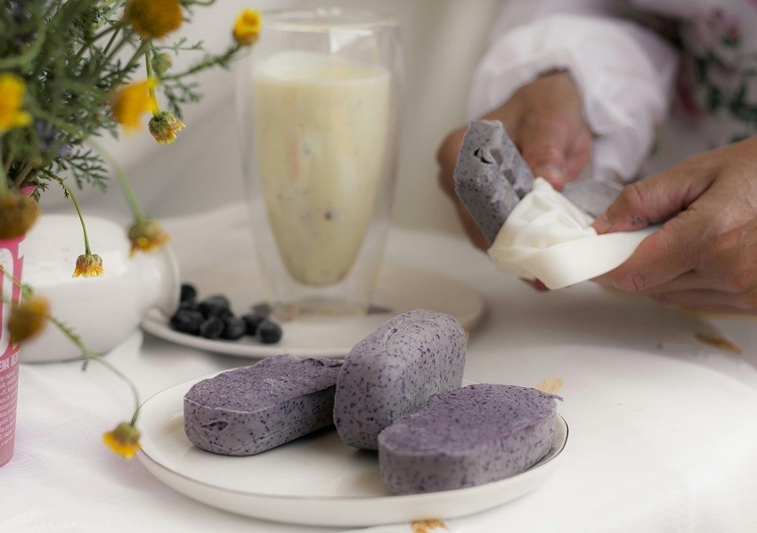 Blueberry Lavender Popsicles