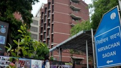 पश्चिम बंगाल में 15 बूथों पर फिर से होगी वोटिंग, चुनाव आयोग ने दिया आदेश
