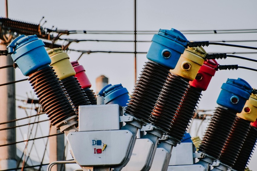 Electricity Through Air