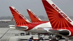 दिल्ली में मौसम ने बदला मिजाज, आंधी-बारिश से 500 से अधिक फ्लाइट्स प्रभावित, कई के रूट बदले