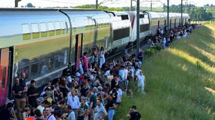 France, Paris Train, Europe, Temperature Rise, Heat