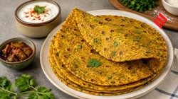 गुजराती स्टाइल में बनाएं टेस्टी-टेस्टी थेपला, यहां देखें आसान विधि