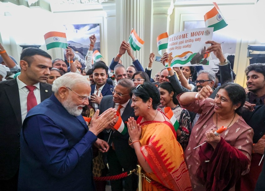 Modi Meloni Colosseum Visit