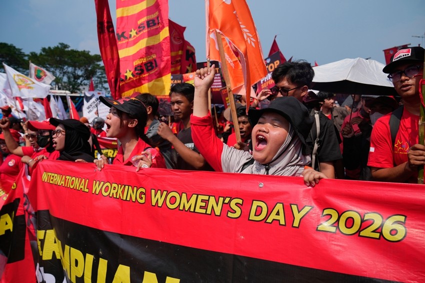 May Day Protests Sweep Across Countries Over Economic Pressures