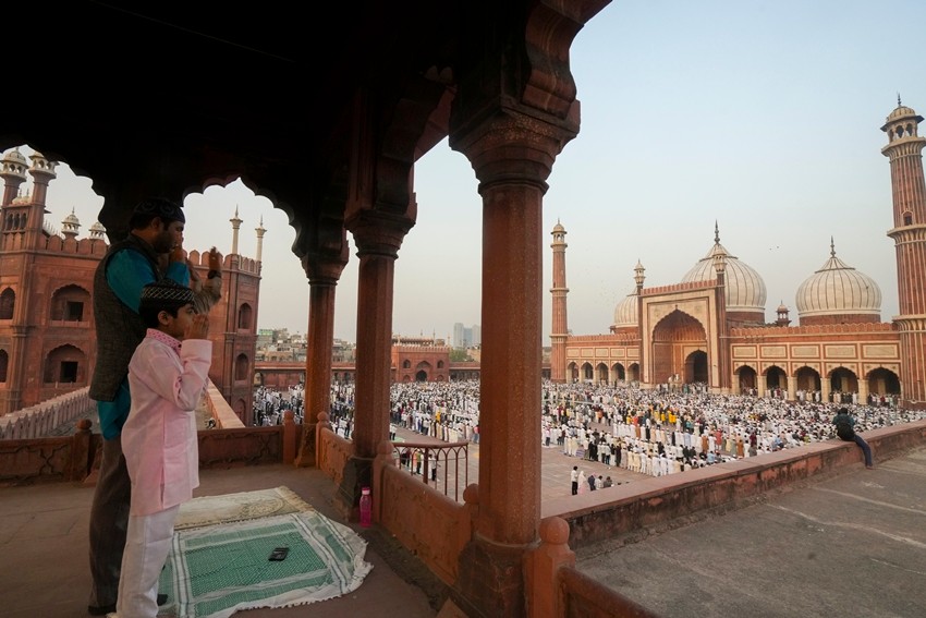 Mosques Overflow With Worshippers Offering Special Prayers