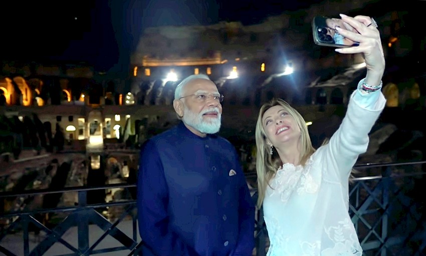 PM Modi Giorgia Meloni Selfie