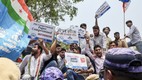 इन परीक्षाओं में हर वर्ष लगभग 80 लाख अभ्यर्थी शामिल होते हैं, जो कभी-कभी एक करोड़ से अधिक तक पहुंच जाते हैं।