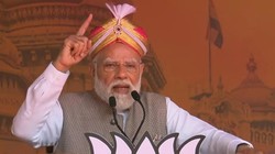 विदेश यात्रा पर टैक्स की खबर झूठी, PM मोदी ने खुद किया खंडन