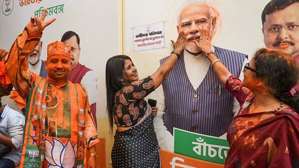 पश्चिम बंगाल की जीत को लेकर पीएम मोदी ने कार्यकर्ताओं की जीत बताया है। (Image Source: ANI)