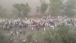 राजस्थान: गेहूं खरीद विवाद में बढ़ा आक्रोश, हजारों किसानों ने पीलीबंगा में रेलवे ट्रैक किया जाम