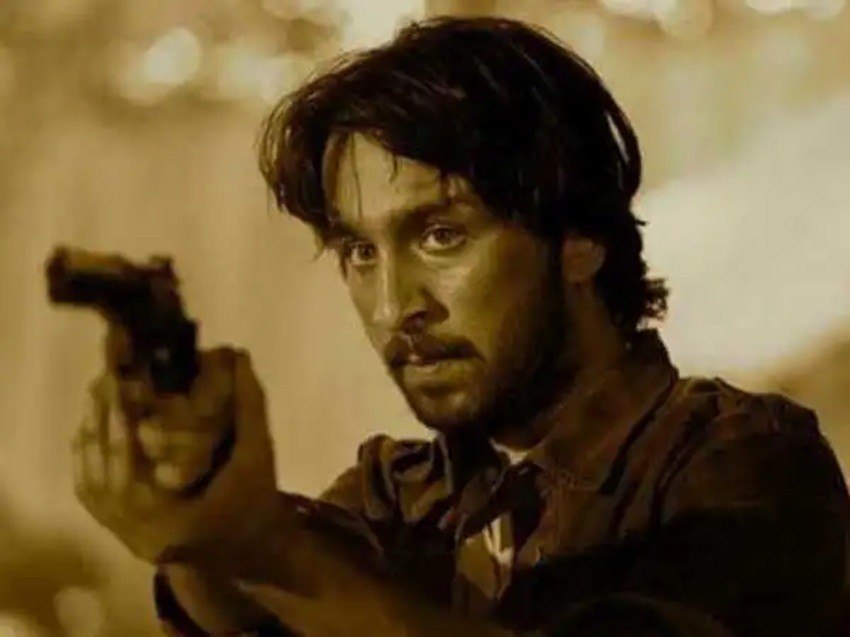 Siddhanth Kapoor as Young Shakti Kapoor - Judwaa (1997)