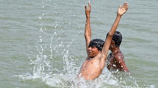 मौसम विभाग के अनुसार अगले एक सप्ताह तक दिल्ली का मौसम साफ रहेगा, लेकिन तेज धूप और गर्म हवाएं लोगों को परेशान करती रहेंगी।