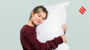 When to Replace Pillow