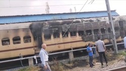 राजधानी एक्सप्रेस के बाद अब बिहार में पैसेंजर ट्रेन में लगी आग, फायर ब्रिगेड ने पाया काबू