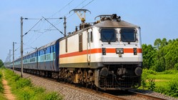अयोध्या, काशी, पुरी से नेपाल तक… IRCTC ने लॉन्च किए कई टूर पैकेज, कीमत 17 हजार रुपये से शुरू