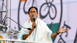 शिवसेना जैसा होगा TMC का हाल? हारने के बाद लगातार पार्टी छोड़ रहे नेता, क्या ममता कर पाएंगी डैमेज कंट्रोल