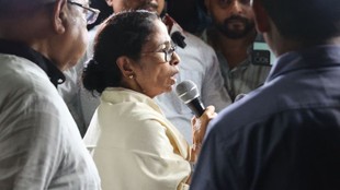 Mamata Banerjee hospital exchange, Abhishek Banerjee stone pelting,
